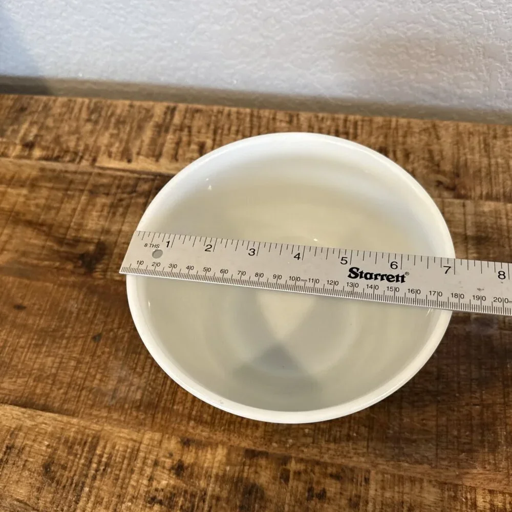 Vintage PYREX Yellow 402 1 1/2 QT Nesting Mixing Bowl Made in USA Yellow